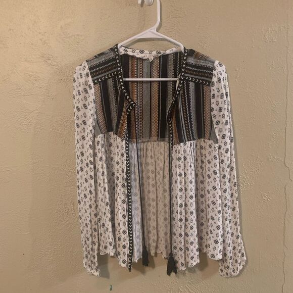 Jacquard Yoke Women’s Cardigan With Tassels - Picture 1 of 7
